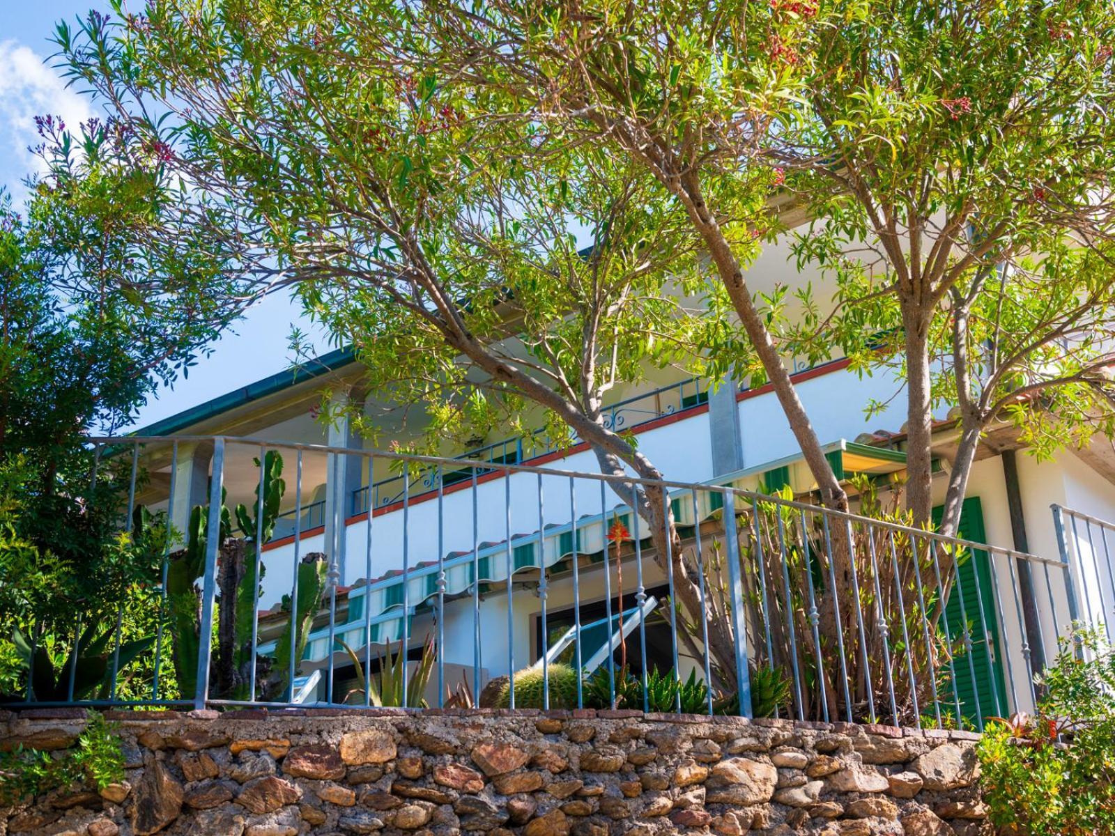 Residence Augusto Capoliveri  Exterior photo